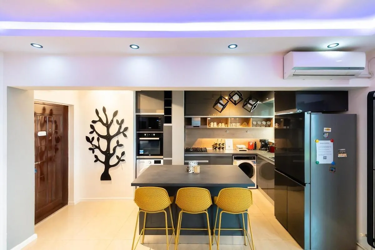 Ultra Modern 2Br Apartment - Walk Downtown And Everywhere! Bukarest